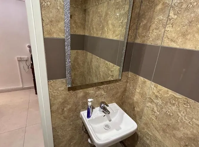 Kipros ゲストハウス 3*